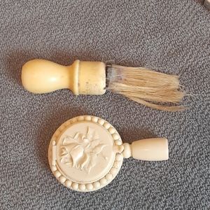 Vintage Ladies make-up set.